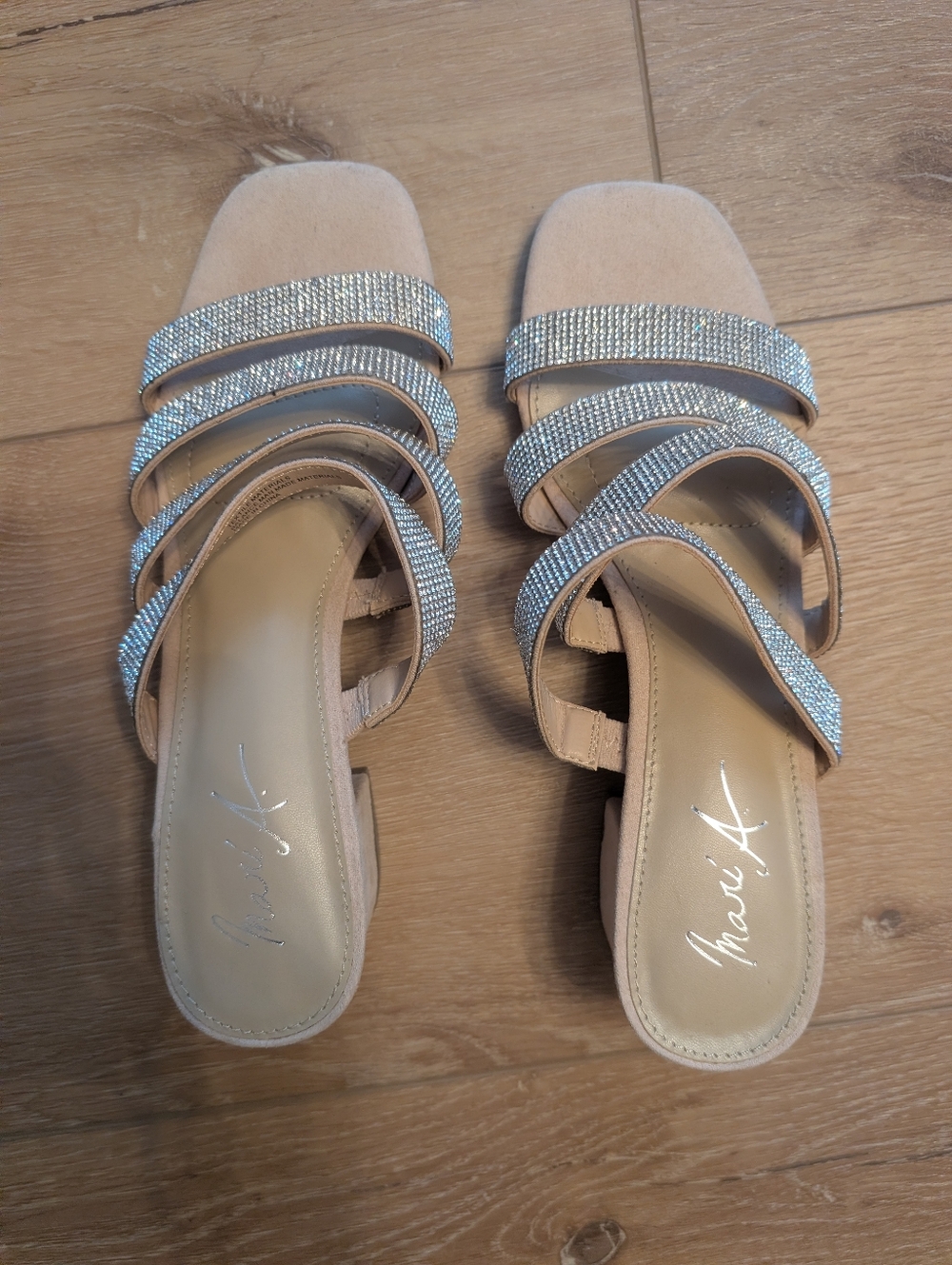 Mari A. Maeve Elegant Heel Women's nude crystal strappy sandals, size 9